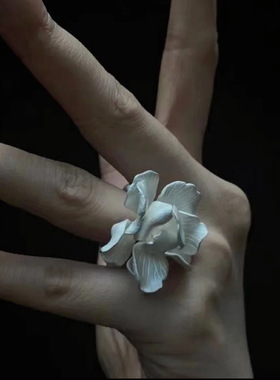 新中式神秘花戒指女清冷感个性立体花卉设计气质开口可调节指环