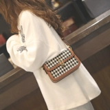 Летняя сумка через плечо, небольшая дизайнерская брендовая модная универсальная сумка для телефона, 2022, изысканный стиль