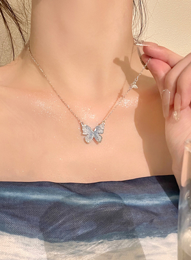清冷感爆款蝴蝶项链冰晶渐变珍珠