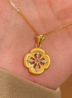 幸运四叶草纯银925项链轻奢感拉丝花朵锁骨链布契风花瓣吊坠