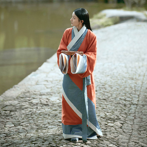 怀谷居秦淑马王堆曲裾战国袍汉服女款复原定制款传统礼服秋冬汉服 - 图1