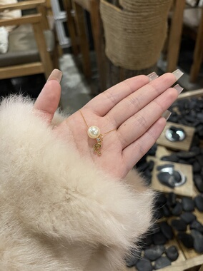 淡奶油珍珠【字母定制】925银镀18k金盒子链礼物礼盒