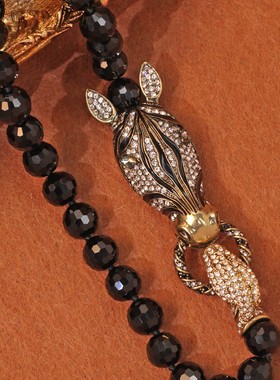 FFOOOO  合金马头吊坠黑色珠子毛衣链女士重工复古中古风项链耳坠