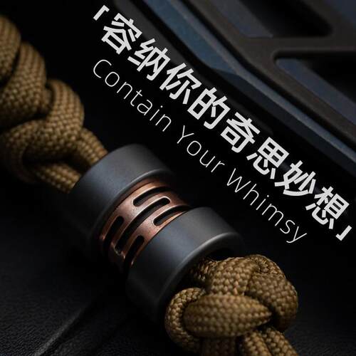 傲娇的老铁匠电容刀坠 edc玩具配饰吊坠伞绳坠尾坠坠子挂扣包坠 - 图1