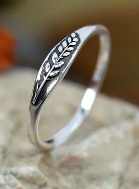 Carved Leaf Design Vintage Women Ring Anti Silver Color Chic