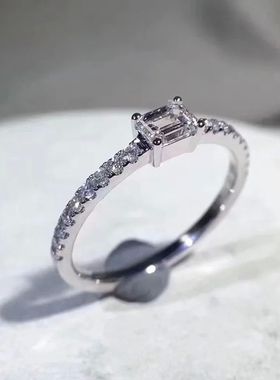 Fashion Design Women Finger-ring with Dazzling Cubic Zirconi