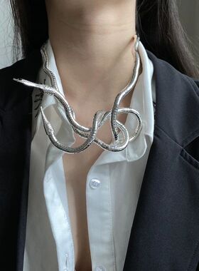 Trendy Jewelry Snake Necklace Personality Design Soft Metal