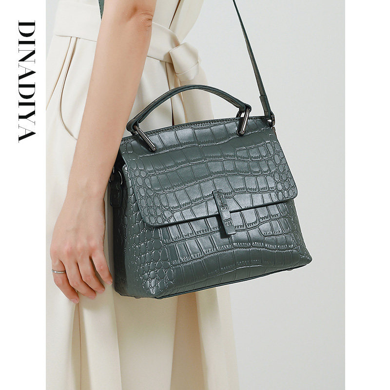 真皮女士2022新款潮大容量感斜挎包 迪娜迪亚女士包袋