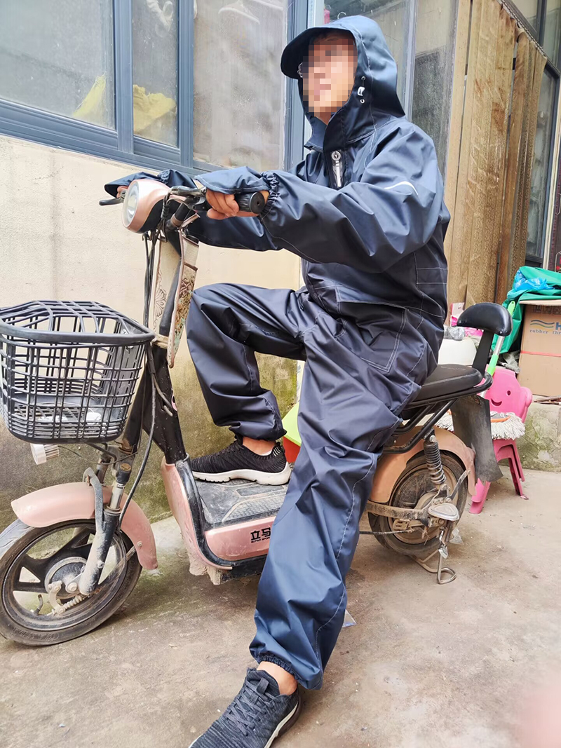 成人连体雨衣女全身防水鞋套连帽雨披男电动车摩托骑行加厚防暴雨-图2