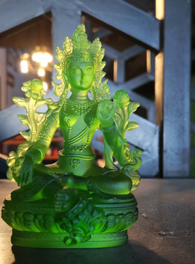 琉璃菩萨供奉寺院烧制绿度母佛像