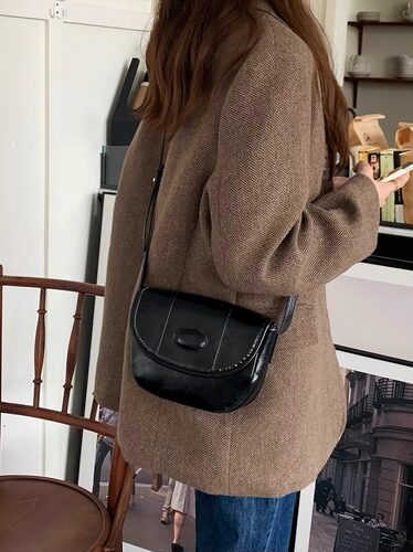 韩版复古油蜡皮马鞍包包女2025新款小众高级感时尚红色单肩斜挎包 - 图2