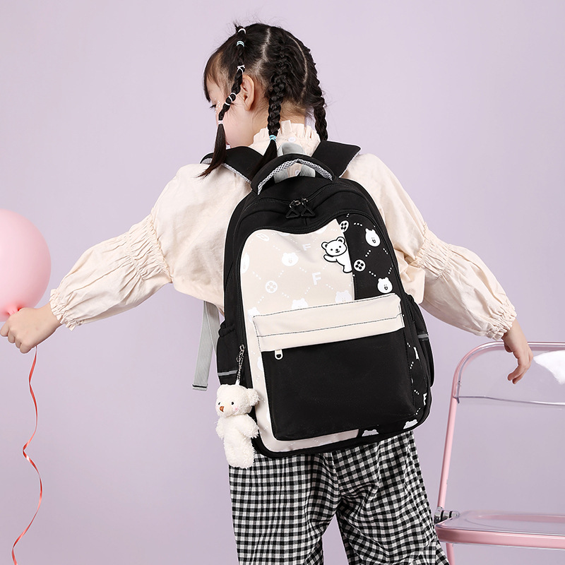 2025新款女生双肩背包小学生五六年级初中生休闲轻便韩版可爱书包