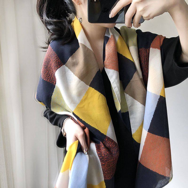 2025新款格子印花棉麻围巾女长款冬季保暖时尚减龄高档披肩四季款,淘宝优惠券,粉丝福利购,淘宝优惠卷