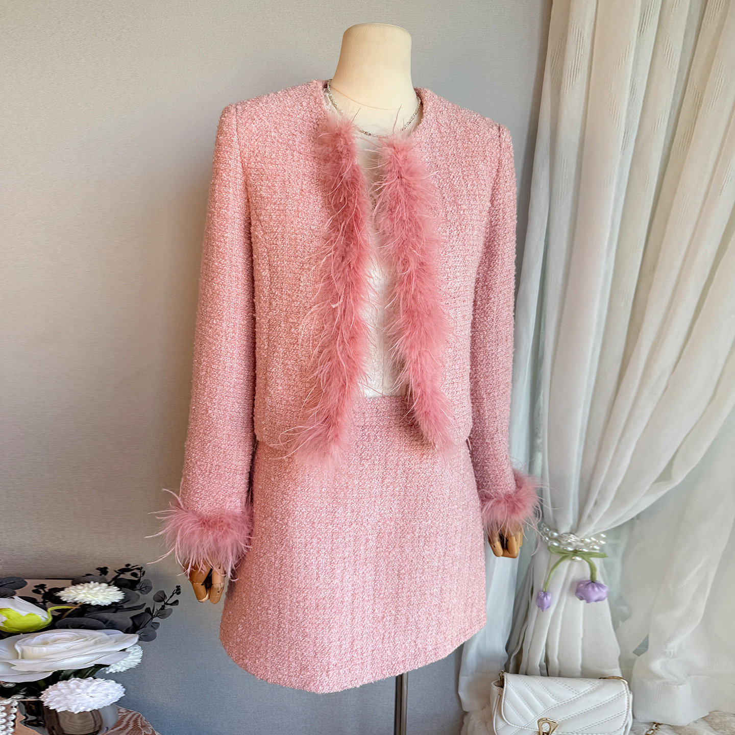 法式小香风羊毛羽绒服套装女冬季2025新款千金羽毛气质半裙两件套,淘宝优惠券,粉丝福利购,淘宝优惠卷