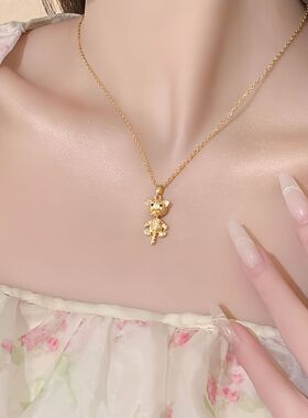 新款蝴蝶流苏珍珠项链女百搭高级感枫叶锁骨链时尚钛钢雪花小吊坠
