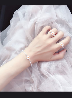 绿森林亚克力泫雅风女