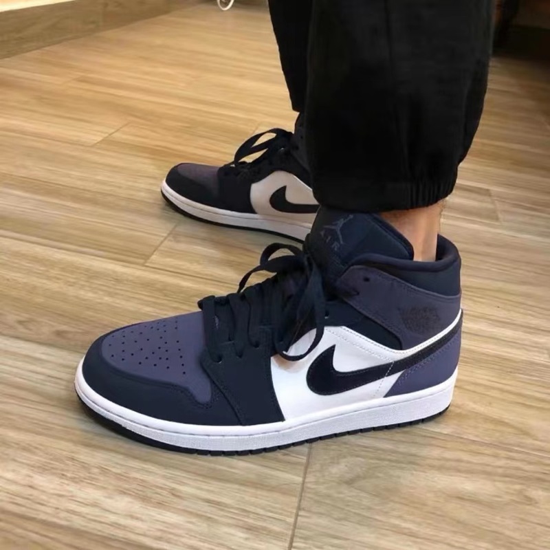 酷乐体育Air Jordan 1Mid 男子潮流复古篮球鞋 桑德紫 554724-445