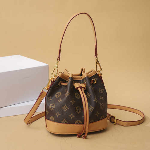 2026新款复古老花抽绳迷你小水桶包百搭真皮单肩斜挎包潮手提女包 - 图1