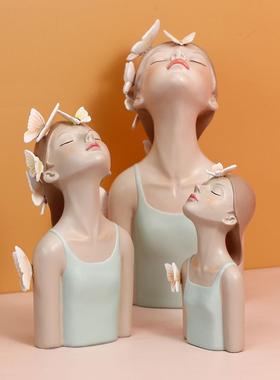 北欧手工轻奢女孩树脂工艺品ins摆件客厅家居电视柜桌面新装饰