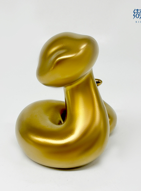 无生无家居卡通人物小黄人雕塑