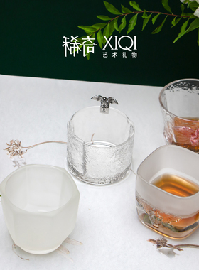 稀奇礼物一杯子的艺术