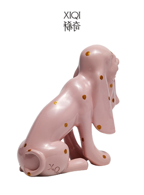 属相办公桌艺术品稀奇