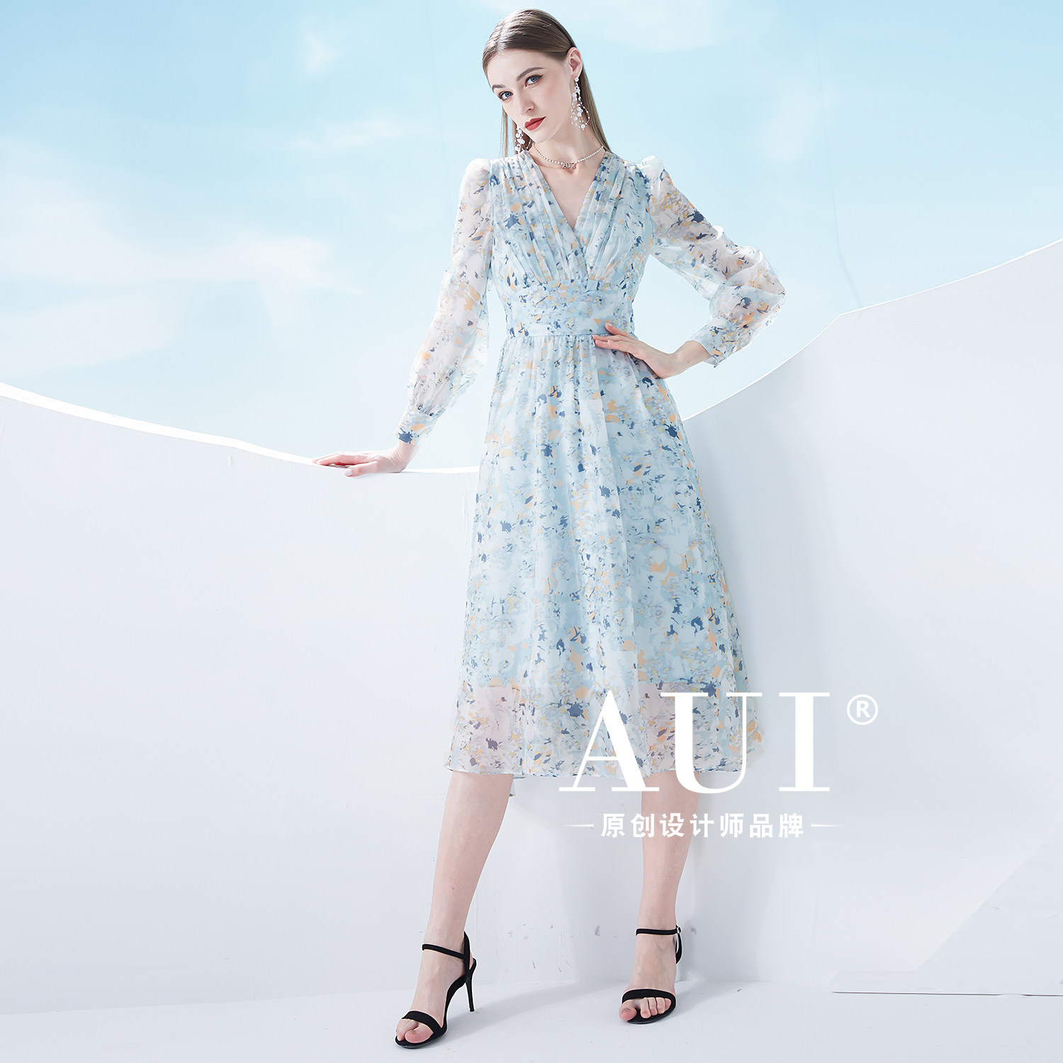 aui法式温柔风雪纺长袖2022大摆裙 aui连衣裙