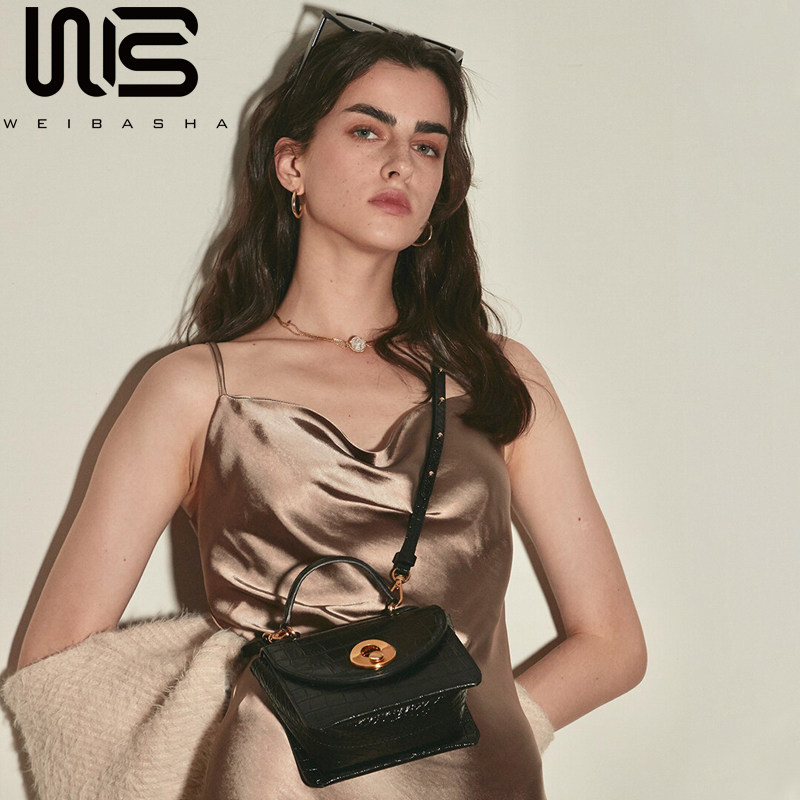 秋冬小众2021新款潮手提包真皮包包 微芭莎女士包袋