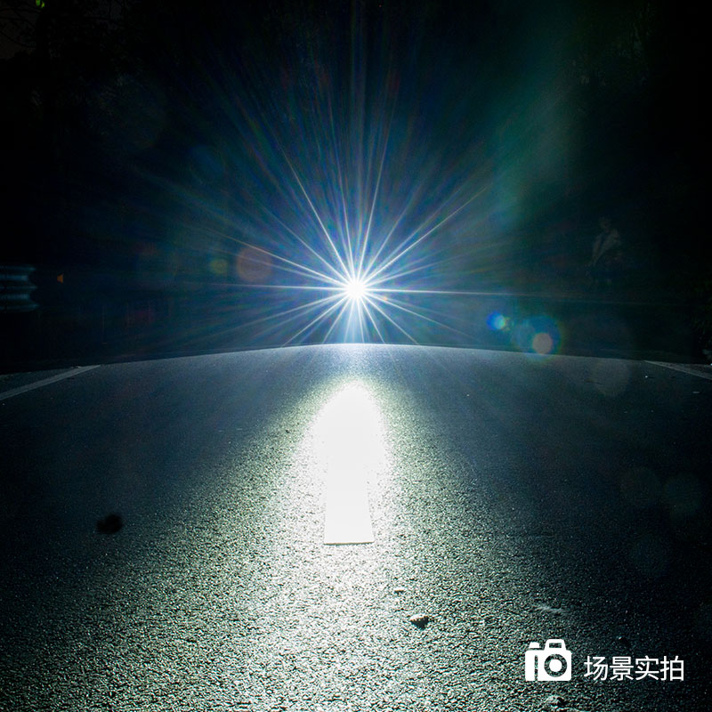 LED强光手电筒可充电超亮户外多功能手提探照灯远射防水家用矿灯