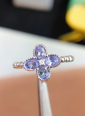 天然坦桑石戒指，晶体全净火彩爆闪，S925银精工镶嵌，主石3*4mm