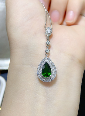 天然透辉石吊坠925银电镀白金色。主石尺寸6*9mm天然支持检测！