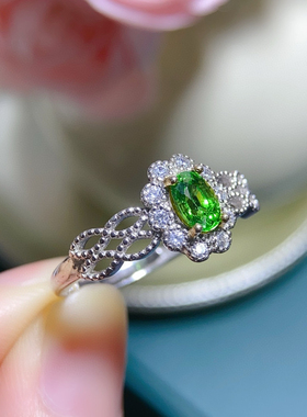 s925银镶嵌天然沙弗来戒指4*6mm时尚简约清新气质百搭镶嵌宝石