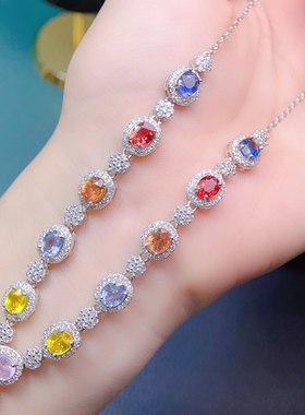 纯天然彩蓝宝项链。超粉嫩晶体通透，尺寸5*6mm925银精工镶嵌