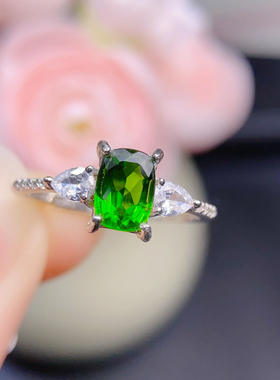 天然透辉石戒指。s925银电镀白金色主石尺寸5*7mm。天然支持检测