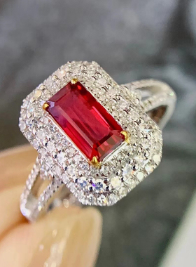 1.03克拉缅甸鸽血红天然红宝石戒指女 18K金镶嵌钻石现货