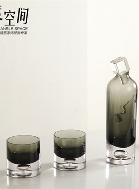 现代简约样板间售楼处书房书架酒具酒杯组合陈列室软装饰品