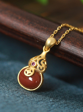 致闺蜜2024新款爆款耳饰女镶和田玉南红玛瑙耳坠小众设计感高级