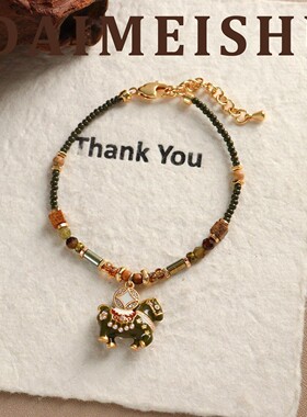 原创马年复古精致红色滴油转盘小马项链轻奢高级感气质百搭锁骨链