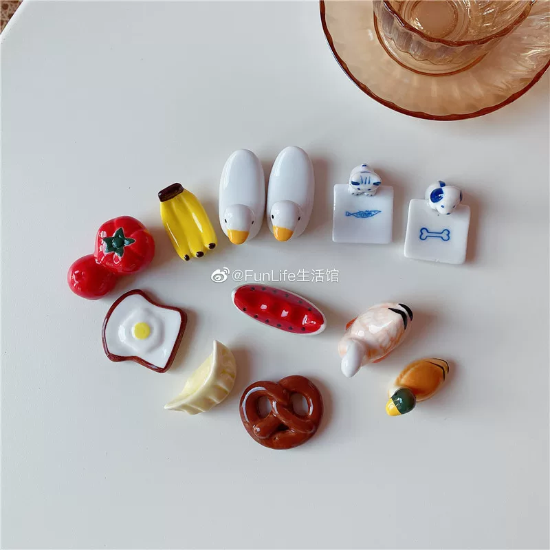 Веселый музей Life Cute Fruit Animal Bread Ceramic Chopsticks Shelf Japan-style Chopsticks Pillow Pillow Chopsticks