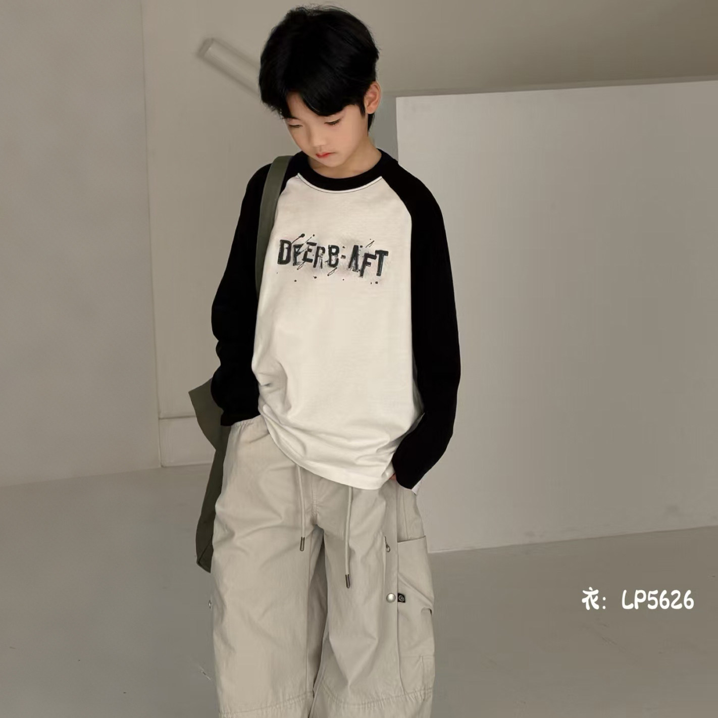 大E小e童装26春季新款上衣男童女童潮流字母圆领T恤儿童长袖5626,淘宝优惠券,粉丝福利购,淘宝优惠卷