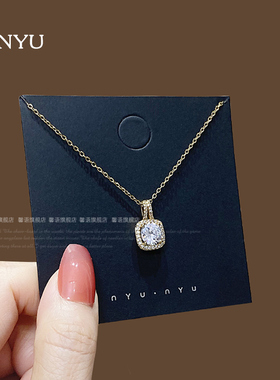 精致高档微镶闪亮方锆钛钢项链