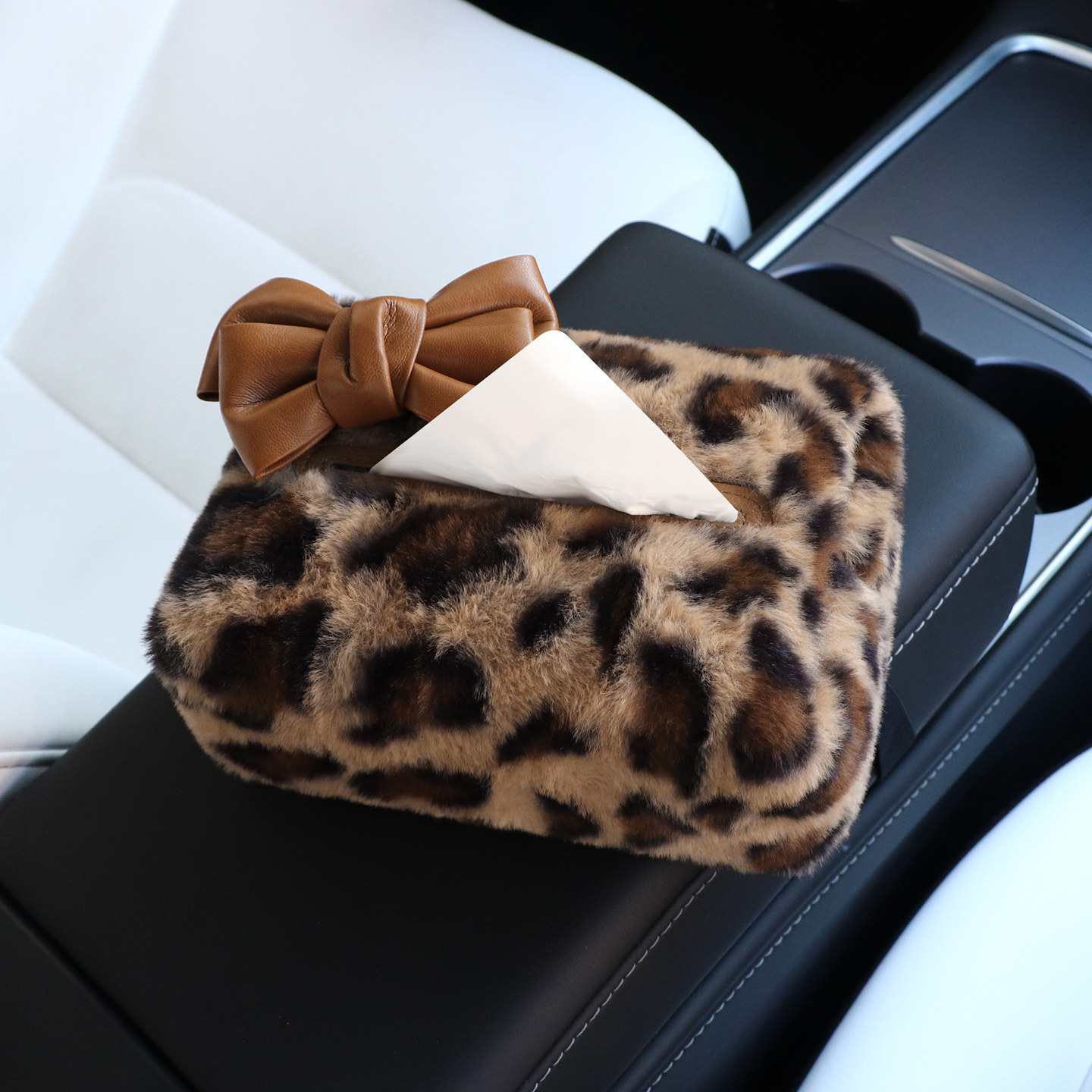 车载纸巾盒新款豹纹高级感毛绒纸抽盒车内可爱时尚扶手挂式抽纸盒,淘宝优惠券,粉丝福利购,淘宝优惠卷