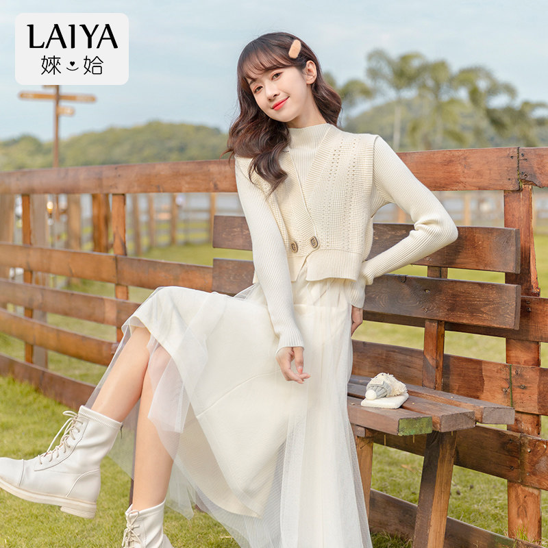 针织秋冬季内搭别致设计感连衣裙 婡姶连衣裙