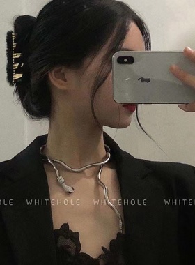 钛钢女金属爱心小众粗链条锁骨链