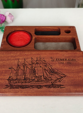 西洋收藏品 手工雕刻智利名帆船图案印章收纳盒 复古装饰文具摆件
