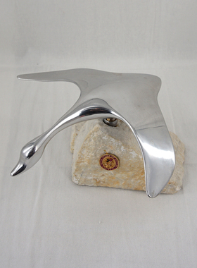 西洋收藏品 加拿大手工制作岩石底座合金摆件 复古家居装饰摆件