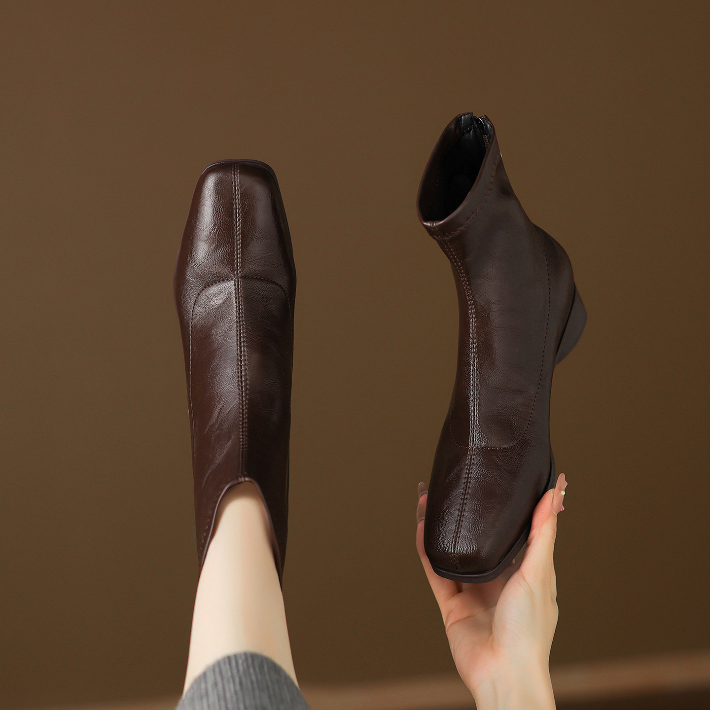 ladyblack粗中跟方头显瘦后拉链短靴女秋冬弹力复古大码单靴41-43,淘宝优惠券,粉丝福利购,淘宝优惠卷