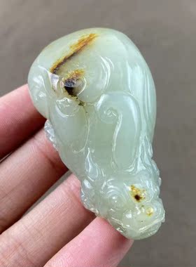 新疆和田玉籽料貔貅手把件
