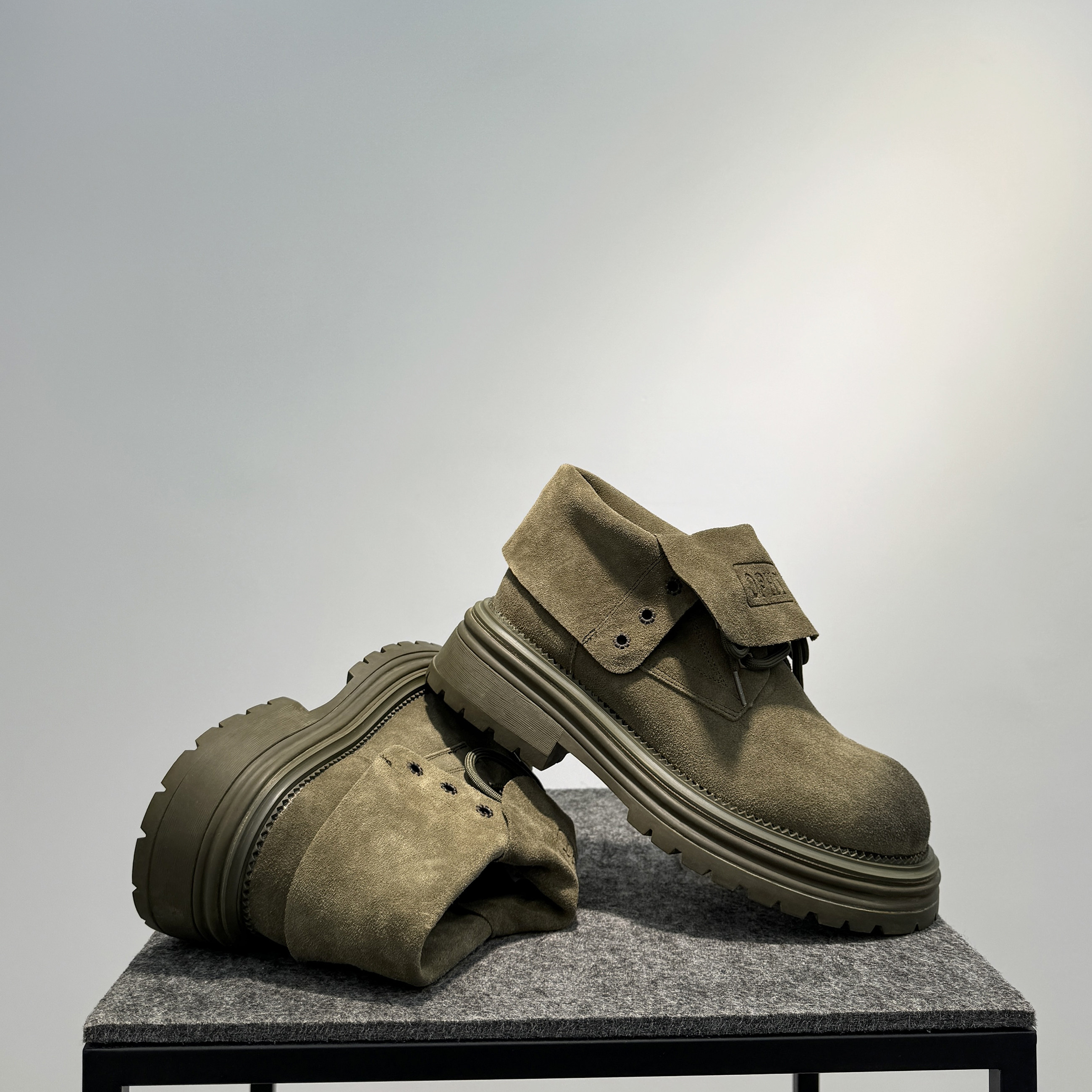 马丁靴男2024新款真皮系带高帮靴复古做旧工装靴百搭厚底两穿靴子,淘宝优惠券,粉丝福利购,淘宝优惠卷