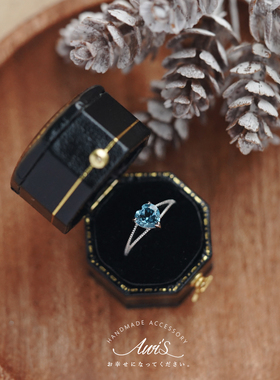 托帕石日式轻珠宝浅伦敦蓝戒指